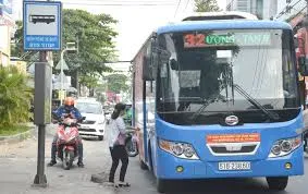 TPHCM khôi phục điểm dừng xe buýt tại ngã ba đường Trung Lập - Tỉnh lộ 7