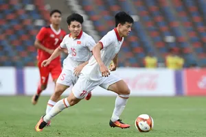 Trẻ hóa đội tuyển bóng đá Việt Nam