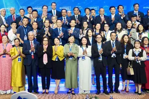 Mở rộng cánh cửa cho phát triển