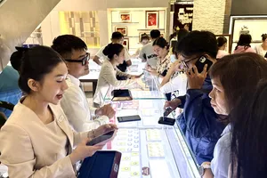 Ngày vía Thần Tài: Sản phẩm vàng giá trị nhỏ "cháy hàng"