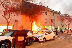 Iran không chấp nhận ngừng bắn tạm thời