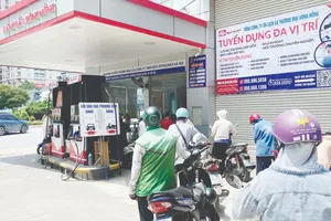 Triển khai bán xăng sinh học E10 trên toàn quốc: Chuyển đổi xanh cần đi cùng đồng thuận xã hội