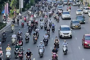 Hà Nội hỗ trợ tối đa 20 triệu đồng cho hộ nghèo chuyển đổi xe xanh