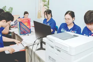 Bản lĩnh người trẻ trước ma trận thông tin số