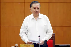 Tổng Bí thư, Chủ tịch nước Tô Lâm phát biểu chỉ đạo tại buổi làm việc (ẢNH: TTXVN)