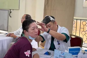 Bộ Y tế tháo gỡ vướng mắc khi khám sức khỏe định kỳ miễn phí toàn dân