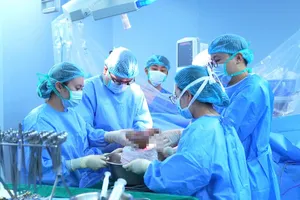 Một ca ghép tạng tại Bệnh viện Trung ương Quân đội 108. Ảnh: AN NGỌC