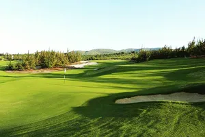 Bắc Ninh: Giám đốc sở mất chức vì chơi golf trong giờ làm việc