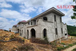 Vụ 22 căn biệt thự không phép qua mặt chính quyền địa phương ở Lâm Đồng: Tạm đình chỉ Chủ tịch UBND xã Lộc Thành