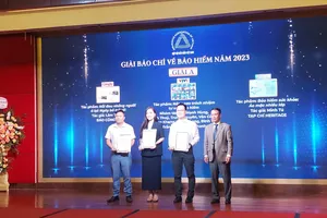 Trao giải thưởng báo chí viết về bảo hiểm năm 2023