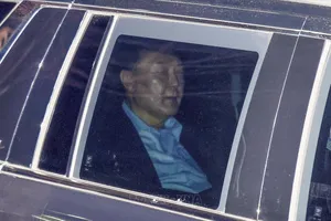 Tổng thống Hàn Quốc Yoon Suk Yeol được chuyển đến phòng biệt giam