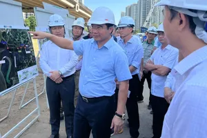 Chủ tịch UBND TPHCM yêu cầu bàn giao mặt bằng các công trình trọng điểm trong tháng 3