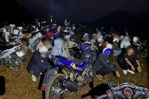 Xử lý 78 thanh niên đi “săn mây” có hành vi gây rối an ninh trật tự