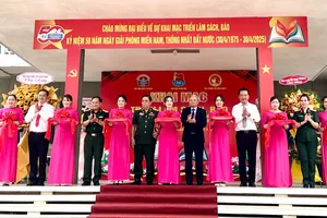 Khai mạc Triển lãm “Đại thắng mùa xuân 1975 - 50 năm Thiên anh hùng ca giải phóng”
