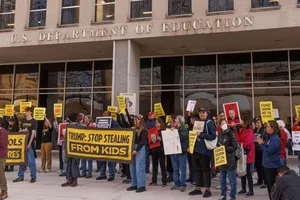 Mỹ: Tòa án chặn kế hoạch loại bỏ Bộ Giáo dục