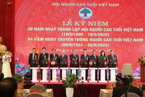 Trung ương Hội Người cao tuổi Việt Nam đón nhận Huân chương Lao động Hạng nhất
