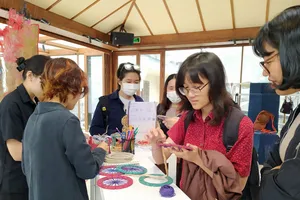 Nỗi lo quá tải công việc ở người trẻ