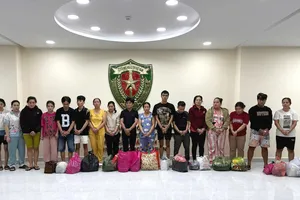 TPHCM triệt phá đường dây sản xuất dầu gió giả quy mô lớn