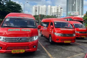 Cán bộ, công chức đi xe đưa rước đến trung tâm hành chính TPHCM tăng