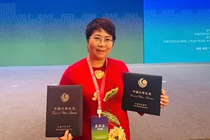 Dịch giả Nguyễn Lệ Chi nhận danh hiệu “Người bạn của văn học Trung Quốc”