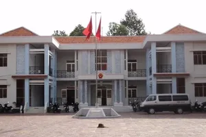 Vụ cán bộ xã bị khởi tố vẫn làm việc: Ủy ban kiểm tra Tỉnh ủy Cà Mau yêu cầu xử lý kỷ luật đảng