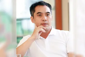 Nhà văn Văn Thành Lê: Chữ như quỳ tím làm hiện nguyên hình người viết