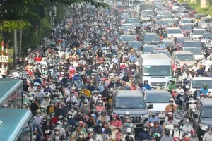 Không cấm xe chạy xăng tại phường Cửa Nam, TP Hà Nội