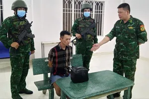 Bắt đối tượng vận chuyển 3,6kg ma túy qua biên giới