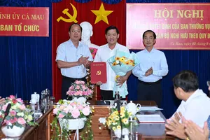 Phó Trưởng Ban Thường trực Ban Tổ chức Tỉnh ủy Cà Mau nghỉ hưu trước tuổi