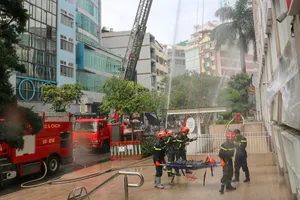 TPHCM: Hơn 1.500 người diễn tập chữa cháy, cứu nạn cứu hộ tại tòa nhà cao tầng
