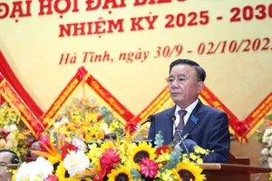 Đồng chí Trần Cẩm Tú, Ủy viên Bộ Chính trị, Thường trực Ban Bí thư phát biểu chỉ đạo tại đại hội 