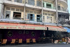 Chung cư 155-157 đường Bùi Viện, phường Bến Thành, TPHCM. Ảnh: THANH HIỀN