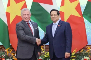 Thủ tướng Phạm Minh Chính hội kiến Quốc vương Vương quốc Hashemite Jordan Abdullah II Ibn Al Hussein, chiều 12-11. Ảnh: QUANG PHÚC