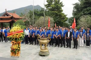 Đoàn công tác TPHCM thăm các địa chỉ đỏ tại Thái Nguyên và Tuyên Quang 