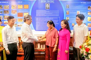 Lãnh đạo TPHCM thăm gia đình KTS Huỳnh Tấn Phát và Bác sĩ Phùng Văn Cung