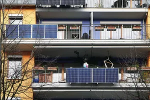Đức: Bùng nổ điện Mặt trời lắp ở ban công