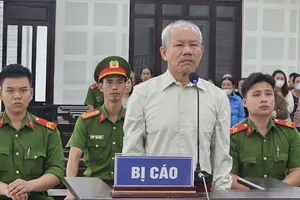 Bị cáo Trần Bảo Uyên tại tòa