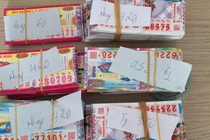 Trả lại 2.140 tờ vé số cho người đánh rơi 