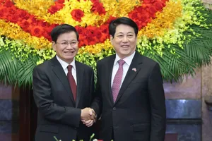 Chủ tịch nước Lương Cường hội kiến với Tổng Bí thư, Chủ tịch nước Lào Thongloun Sisoulith ngày 26-1. Ảnh: QUANG PHÚC