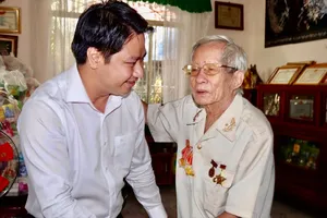 Tri ân đảng viên lão thành dịp Tết Bính Ngọ 2026