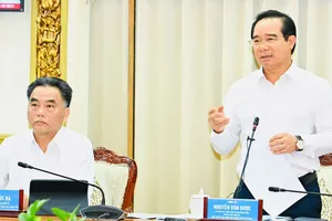 TPHCM: Thúc đẩy tăng trưởng 2 con số, đảm bảo người dân đón tết vui tươi, đầm ấm