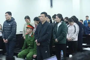 Xét xử nhóm buôn lậu hơn nửa tấn vàng qua biên giới