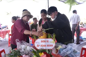 Rộn ràng hoạt động “Xuân yêu thương”, chăm lo tết cho người dân khó khăn