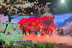 Tết với đồng bào 2026 từ đỉnh núi đến đại lộ mùa xuân