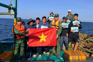 Nâng cao ý thức chấp hành quy định về IUU cho ngư dân Côn Đảo