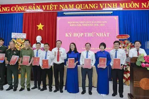 Tăng cường giám sát, kịp thời giải quyết các vấn đề dân sinh