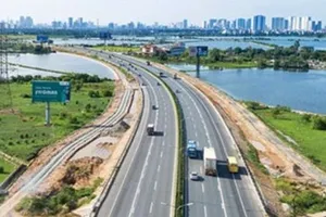 Chấn chỉnh chủ đầu tư và nhà thầu chậm tiến độ dự án đường bộ cao tốc Mỹ Thuận - Cần Thơ