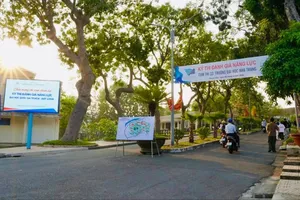 Khánh Hòa: 2 học sinh "vượt rào" về tuổi vì muốn thử thách đánh giá năng lực