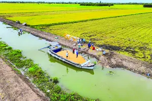 Cái “bắt tay” kiến tạo tương lai