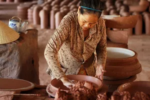 Cần mẫn giữ nghề